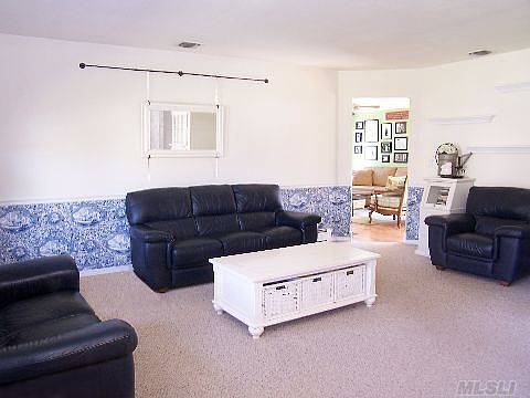 4th image of 14 Gaton Ln