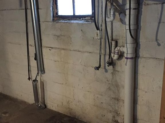 2nd image of 106 Roseneath Ave