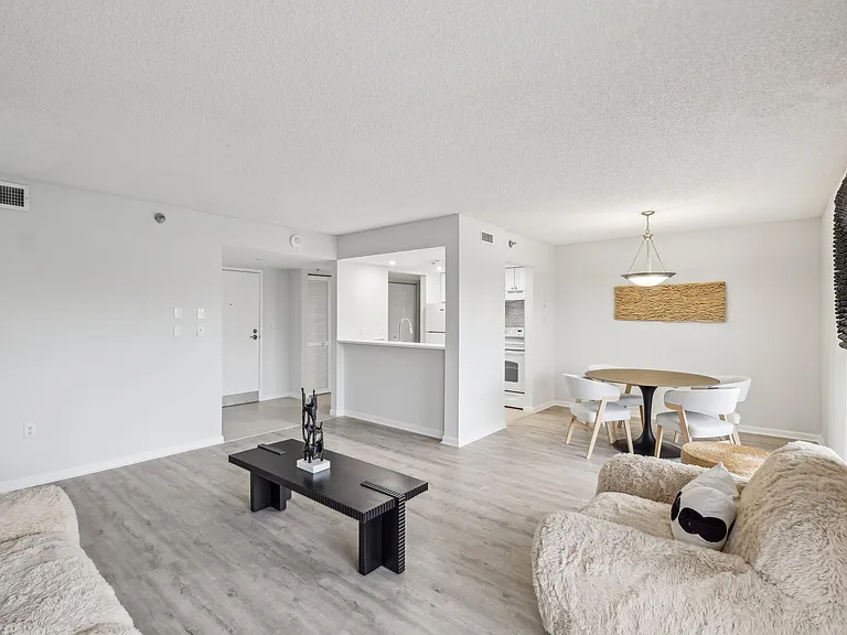 Waterview Rental — Photo 26