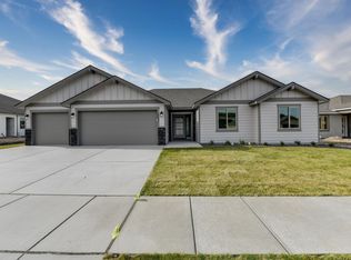 6451 W 32nd Ave, Kennewick, WA 99338