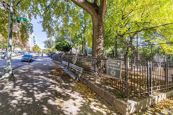 Rented by Clove Realty LLC | media 19