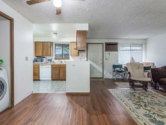 5th image of 424 W Shannon Ave APT A