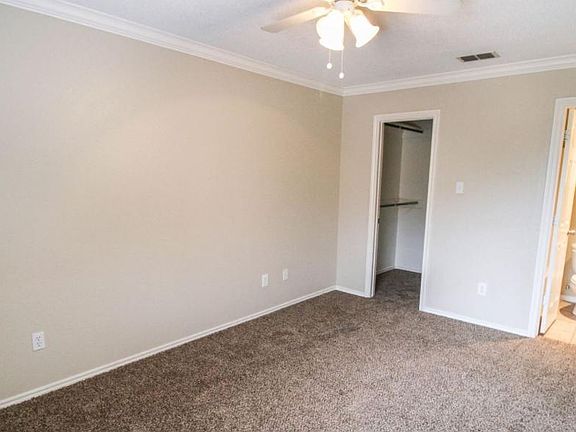 5th image of 613 N Elkhart Ave APT A