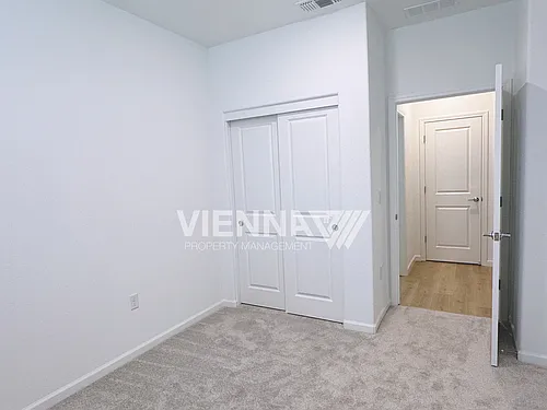 1568 Edgewood Ln Photo 1