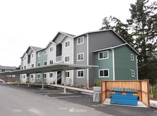 1621 SW Mulberry Place D302, Oak Harbor, WA 98277