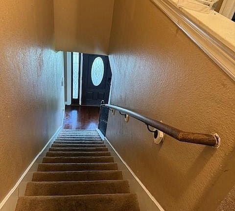 5th image of 7 N Pine Rd