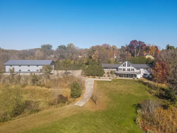 405 4th St W, Mantorville, MN 55955