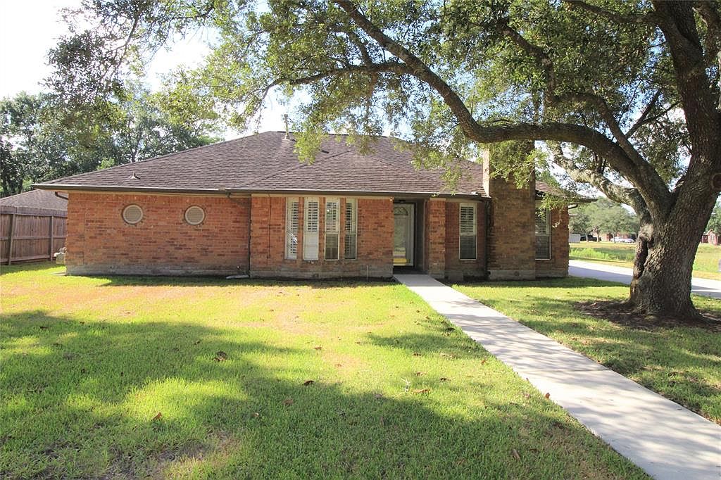 223 W Sherwood Dr, Alvin, TX 77511 MLS 76359268 Zillow