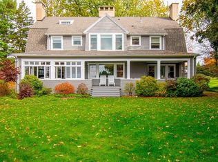 134 Longhill St, Springfield, MA 01108