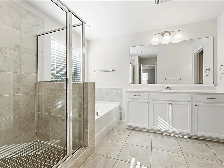 2719 Morgan Spring Trl — Photo 6