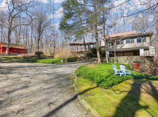 456 Woodbine Rd, Stamford, CT 06903