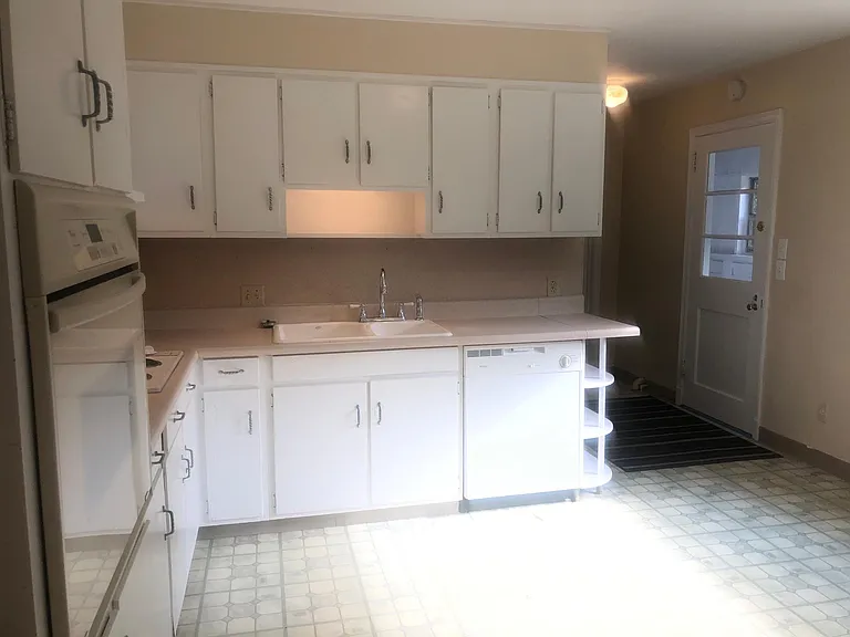 307 S Cherokee St — Photo 20