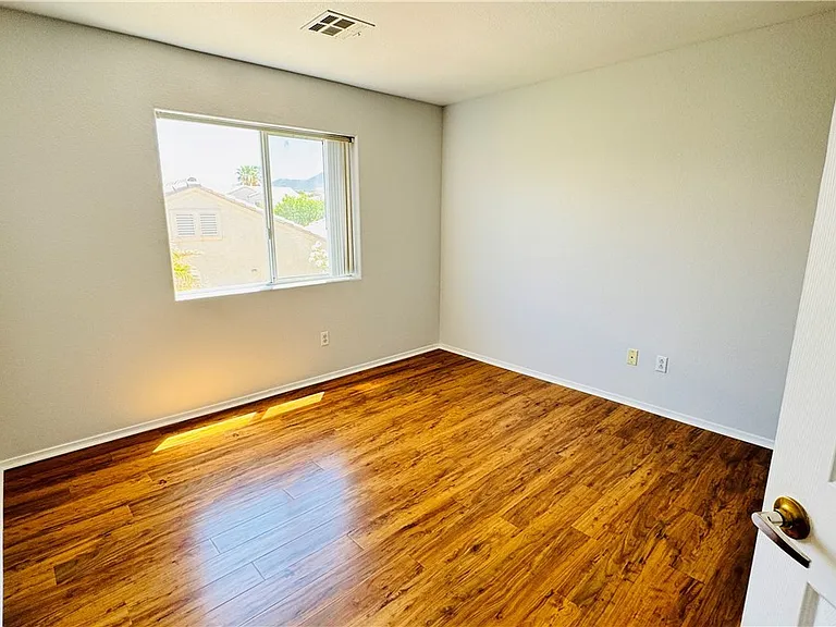1586 Peaceful Pine St — Photo 30