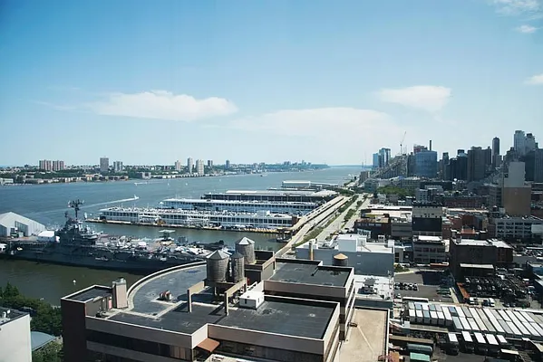 Sold by Level Group | media 7