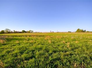 1 E Quail Rd, Deerfield, MO 64741