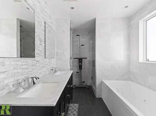 669 East 2nd Street image 3 of 44