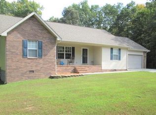 330 Swallows Xing, Grimsley, TN 38565