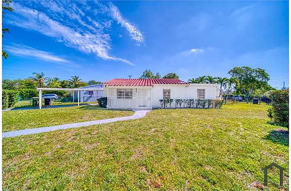 Photo 1 of 23 - 13005 NW 8th Ave - North Miami, FL Primary Photo - 13005 NW 8th Ave