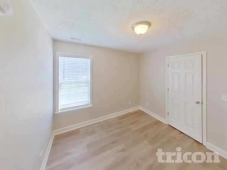 1024 Stratus Dr — Photo 14