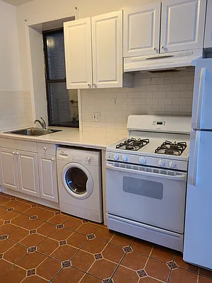 Rented by Keller Williams NYC | media 7