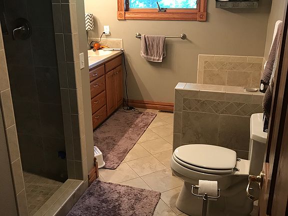 Upstairs bathroom