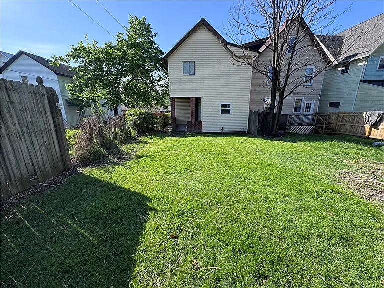 1067 Cleveland Ave — Photo 13