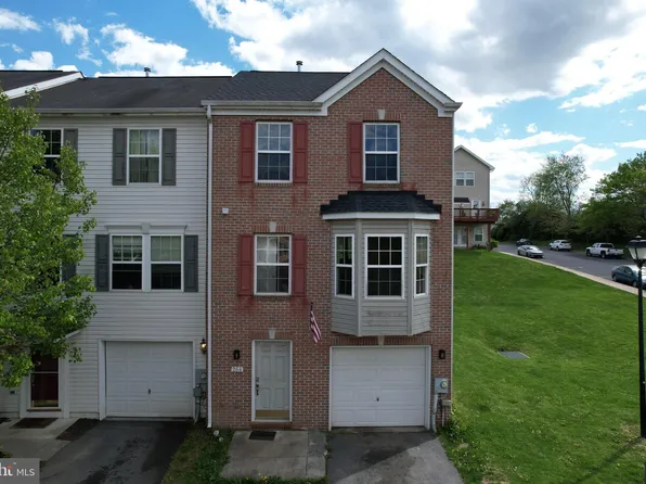 264 Scarboro Dr, Bunker Hill, WV 25413