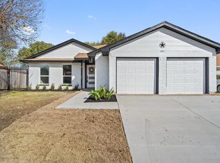 421 Rifleman Trl, Arlington, TX 76002