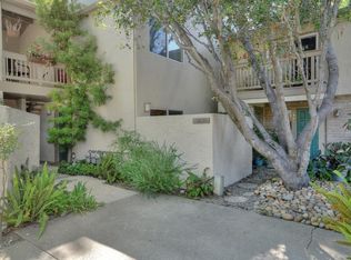 19126 Vineyard Ln, Saratoga, CA 95070