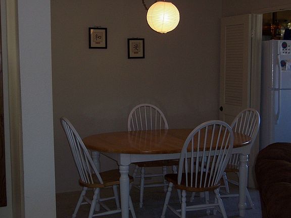 SEPERATE DINING AREA
