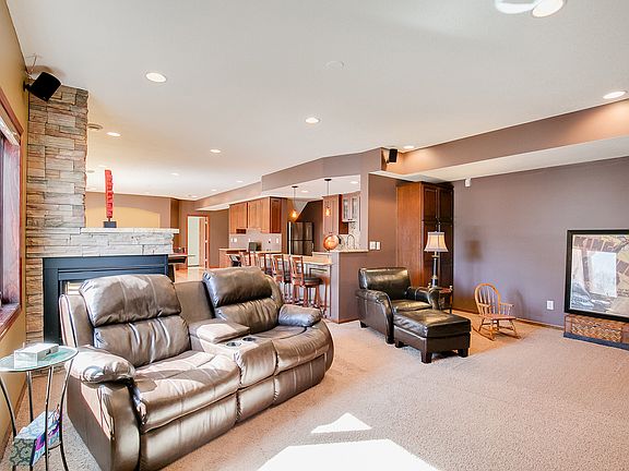4th image of 3699 Lilac Ln