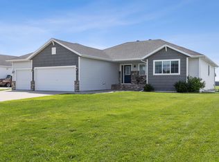 2114 12th St W, West Fargo, ND