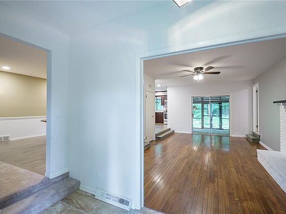3rd image of 7280 Herrick Park Dr