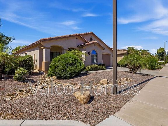 3rd image of 2717 E Ficus Way