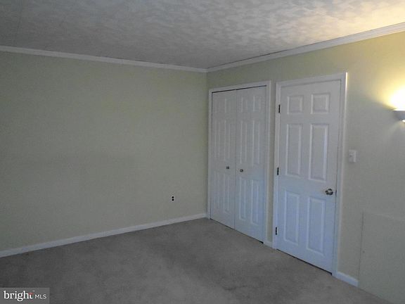4th image of 729 Mount Vernon Ave