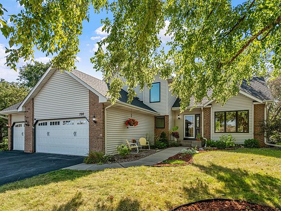 2nd image of 700 Spring Hill Dr