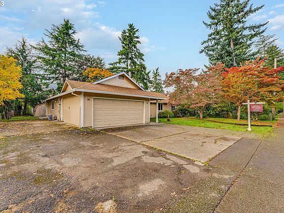 2nd image of 11401 NE 9th St