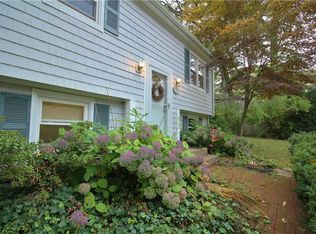 42 Greenwood Dr, South Kingstown, RI 02879