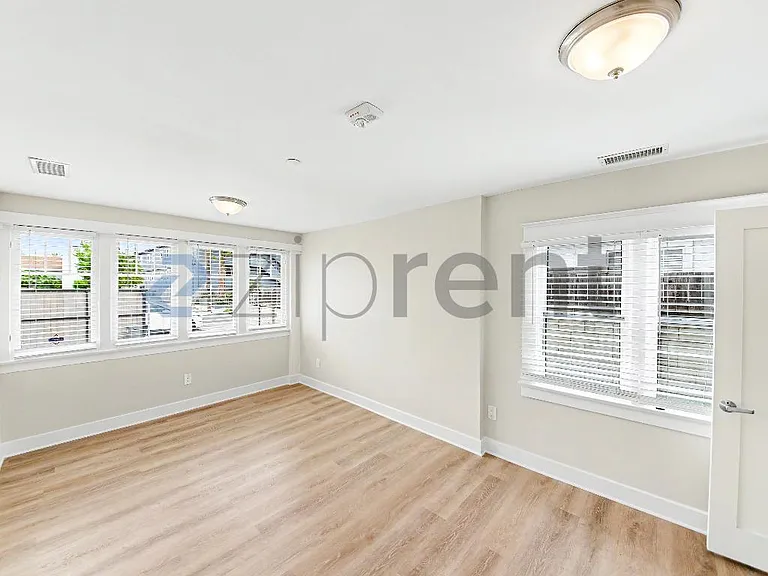 5717 Fair Ave — Photo 8