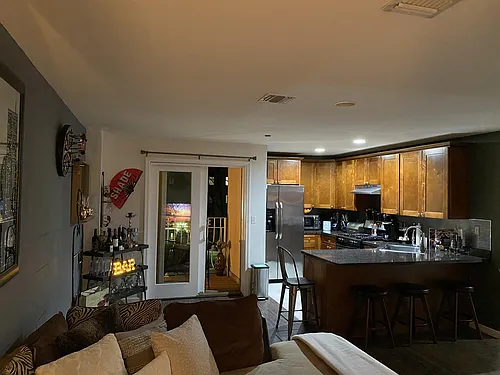 148 Greenwich St Photo 1