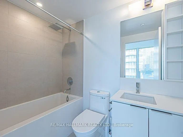 8 Wellesley St W #4515 — Photo 8