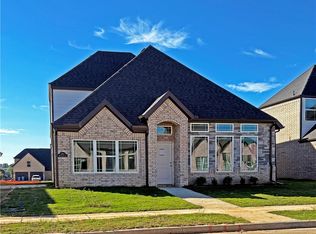 3211 SW Lovely Ln, Bentonville, AR 72713