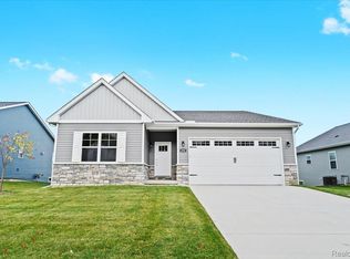 480 Jubilee Dr, Whitmore Lake, MI 48189