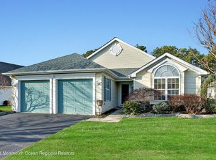 8 Sandhurst Rd, Lakewood, NJ 08701