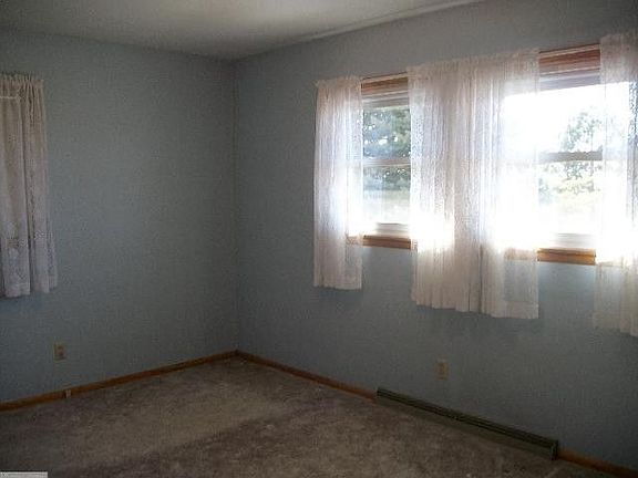 5th image of 940 S Starr Ave