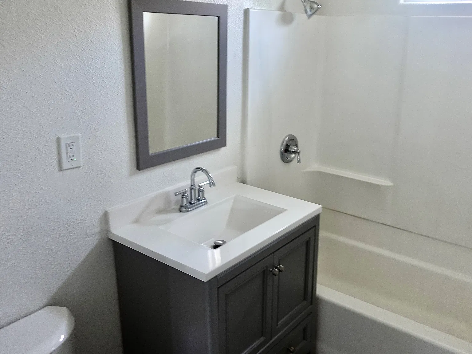 1 bed, 600 sqft, $2,000 — Photo 4