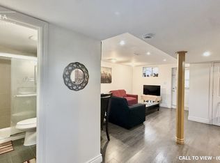 423 Mississauga Valley Blvd #2, Mississauga, ON