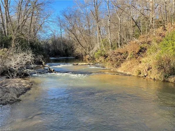 0 Flowers Ln, Hiddenite, NC 28636