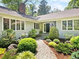 9 Elm Dr, Easton, CT 06612