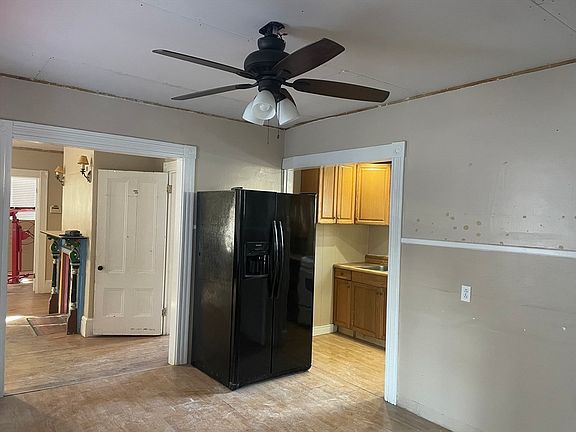 3rd image of 27 27/29 Pearl St
